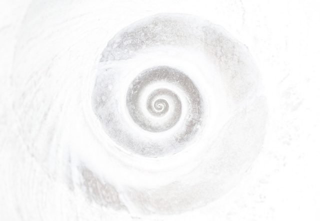 Michael Logozar - Spiral (Spotify) Nagamag