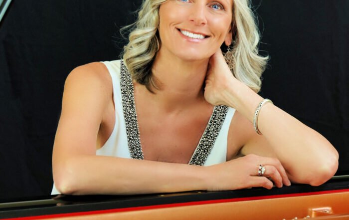 Lynn Tredeau interview on Nagamag Music Magazine