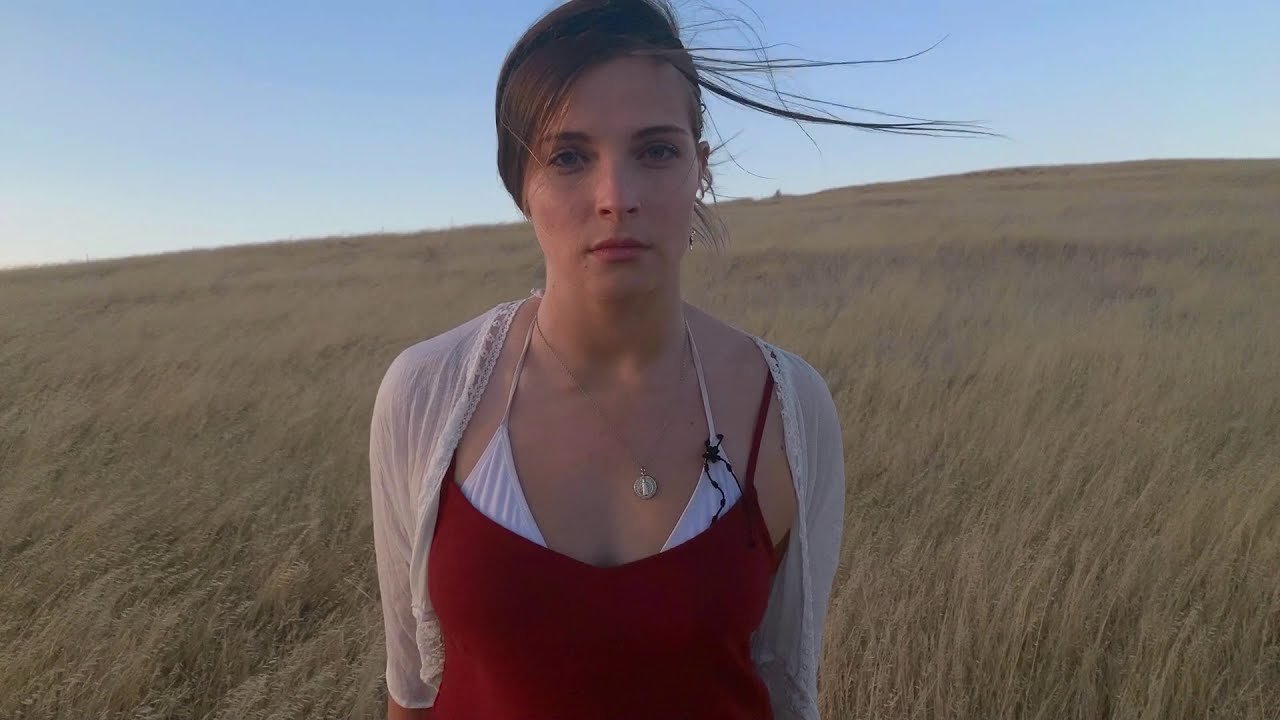 Catherine Aria - FEAR (Official Lyric Video) (Video)