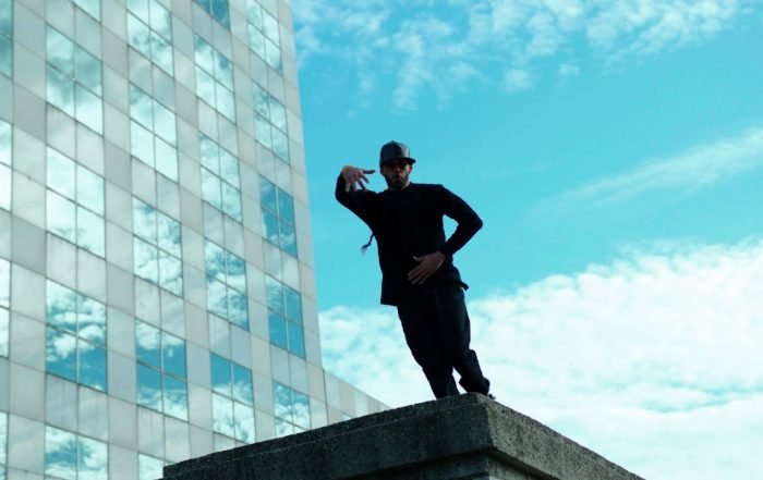 Atomic - Hip Hop Til We Die (feat. Queen Azurine) (Video)