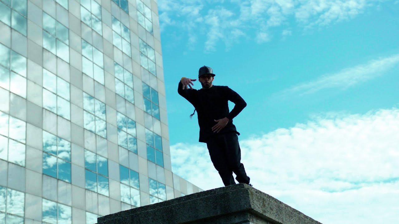 Atomic - Hip Hop Til We Die (feat. Queen Azurine) (Video)