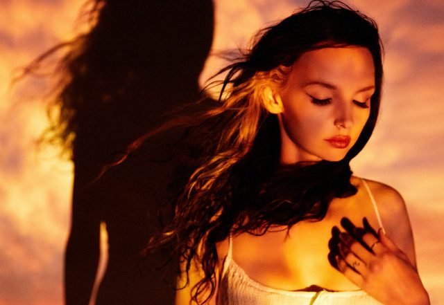 Gal Musette - Honeymoon (Spotify), Pop music genre, Nagamag Magazine