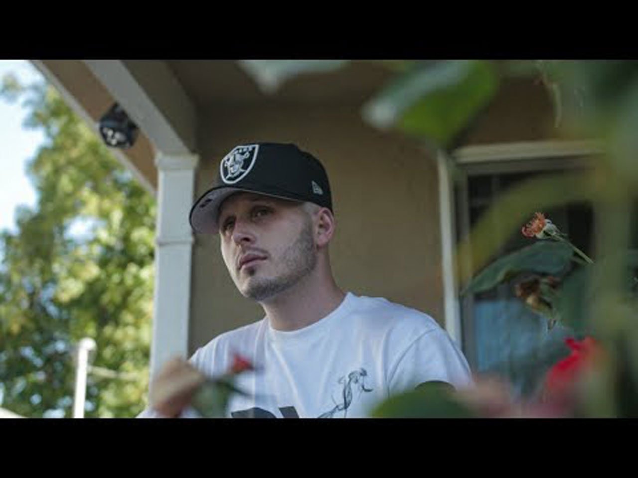 Rxtherapper - BLACK ROSES (Video), Hip-Hop music genre, Nagamag Magazine