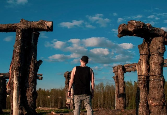 Vainis - En Tarvii Mitään (Spotify), Hip-Hop music genre, Nagamag Magazine