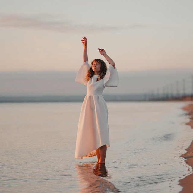 Camie – a river in winter / mnemosyne (Spotify)