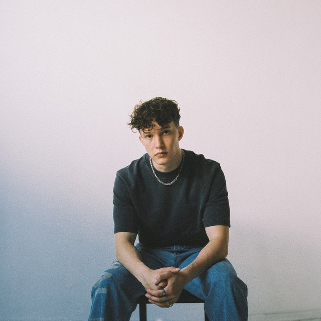 Freddie Elmberg - Paradise (Spotify), Pop music genre, Nagamag Magazine