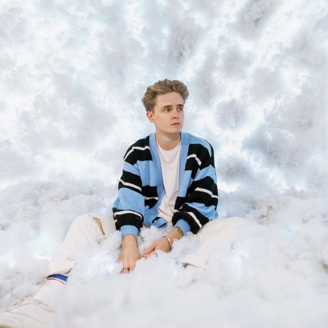 Devin Kennedy - Warm Fuzzy (Spotify), Pop music genre, Nagamag Magazine