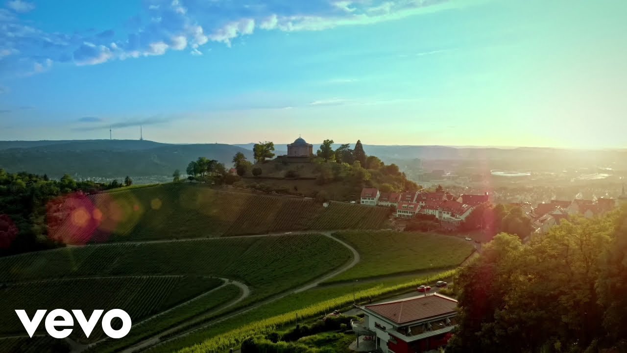 Orchester der Kulturen, Adrian Werum - Für Mein Neues Vaterland (Video), Pop music genre, Nagamag Magazine