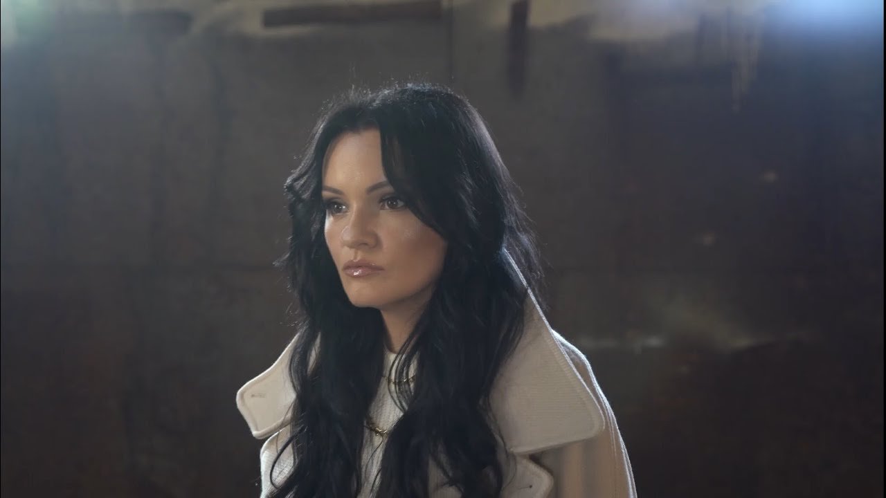 Natalie Clark - One by One (Video), Pop music genre, Nagamag Magazine