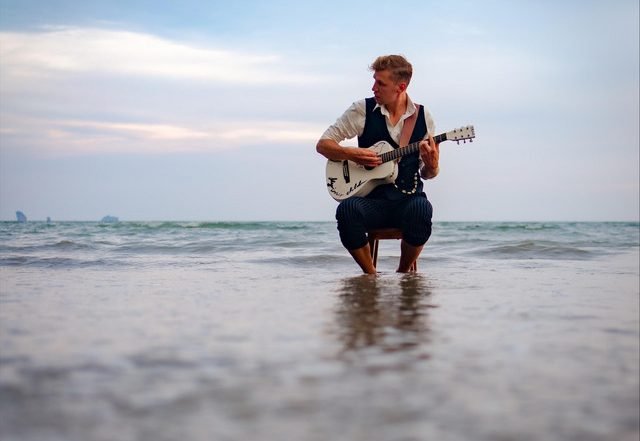 Egert Milder - Jumped Into The Water, Pop music genre, Nagamag Magazine
