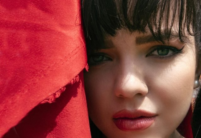 Ally Ahern - SIRENS, Pop music genre, Nagamag Magazine