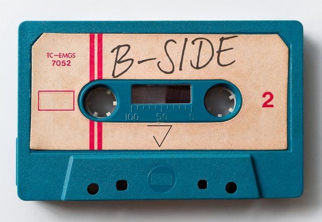 JUST - B-Side, Pop music genre, Nagamag Magazine