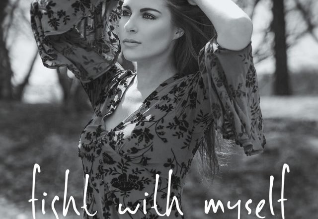 Maggie Glassman - fight with myself, Rock music genre, Nagamag Magazine