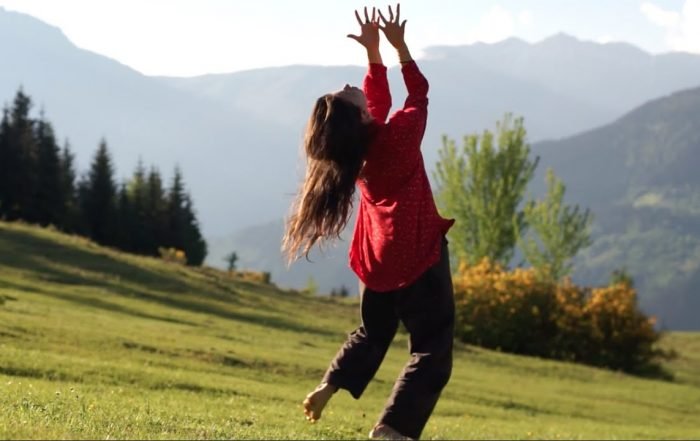 Marynka - Dancing With Shadow, Neoclassical music genre, Nagamag Magazine