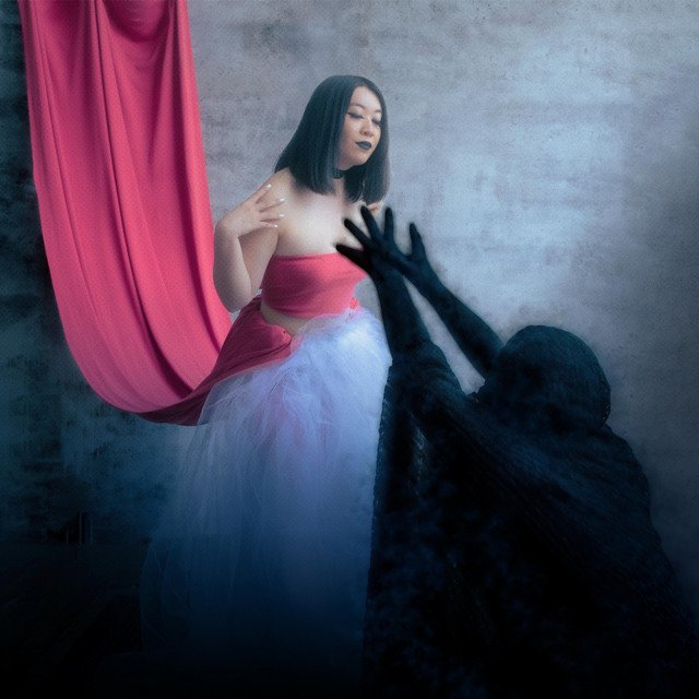 Vicki Lovelee – On Your Knees