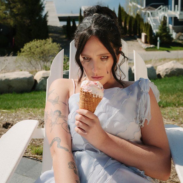 Sara Marie Barron – Three Hours