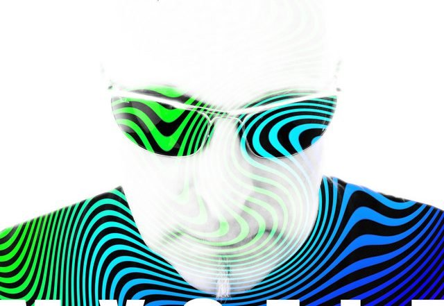 STERNENTON - MYSELF, House music genre, Nagamag Magazine