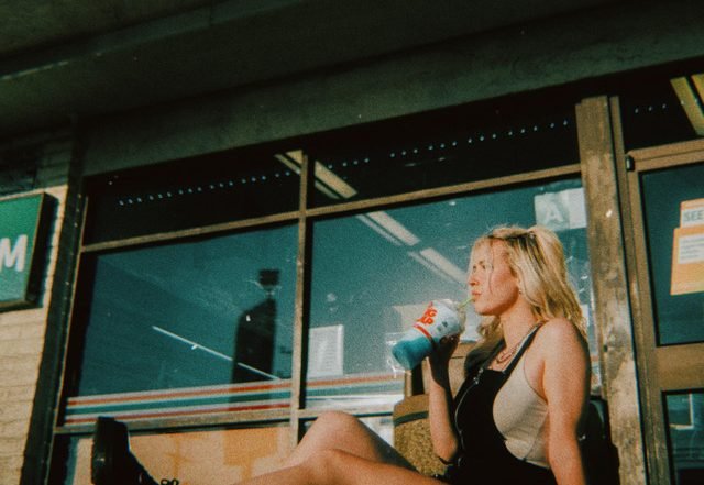Kat Kennedy - Boring, Pop music genre, Nagamag Magazine