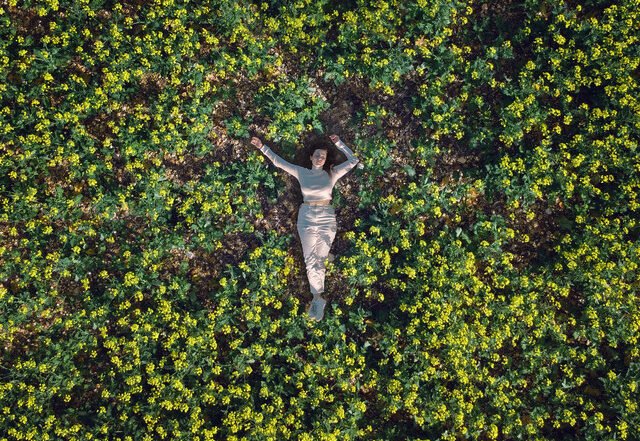 Lyrah - In the Leaves, Electronica  music genre, Nagamag Magazine