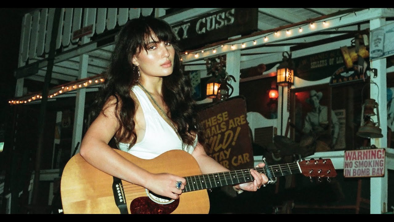 Niina Soleil - Flowers On Fire, Pop  music genre, Nagamag Magazine