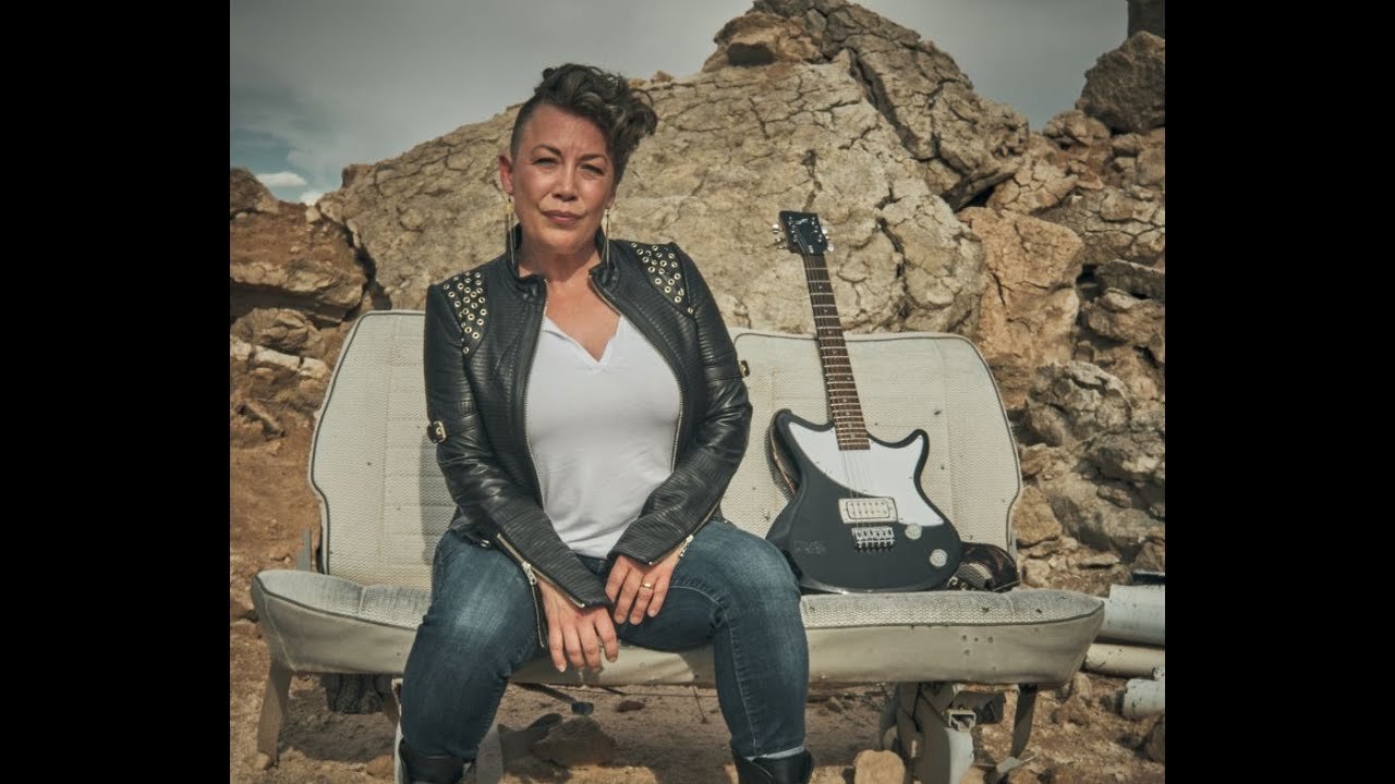 Ollee Owens - Through the Darkest Night, Rock music genre, Nagamag Magazine