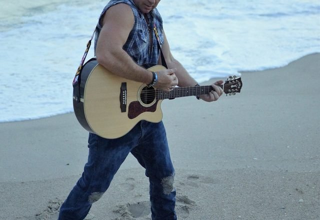 Scott Hongell - Thank God For Today, Rock music genre, Nagamag Magazine