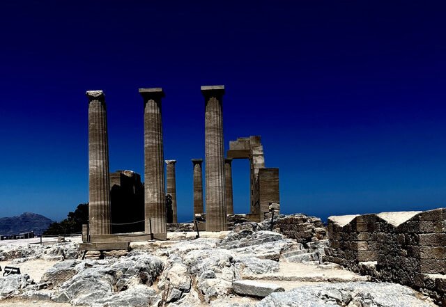 Adam Tauber - Apollon, Electronica music genre, Nagamag Magazine