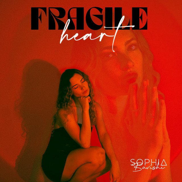 sophia-bavishi-fragile-heart-nagamag-music-magazine Sophia Bavishi – Fragile Heart