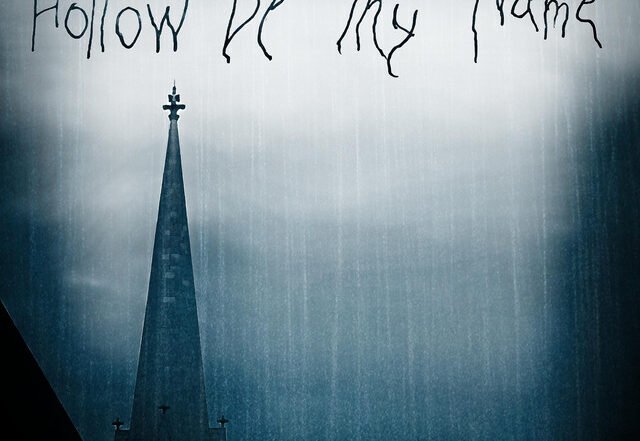 Headless Relatives - Hollow Be Thy Name, Rock music genre, Nagamag Magazine