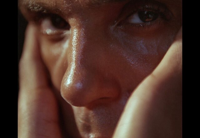 James Holloway x Prod. by DSOUNDS - Roses, Hip Hop music genre, Nagamag Magazine