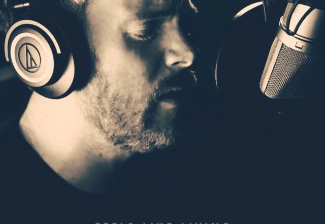 Pat Byrne - Feels like Living, Rock music genre, Nagamag Magazine