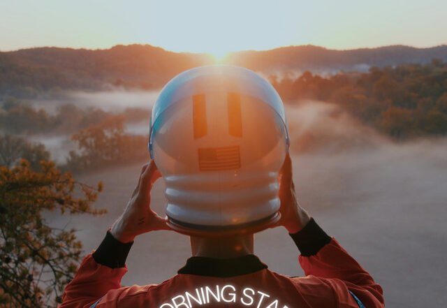 Josh Rennie-Hynes - Morning Stars, Pop music genre, Nagamag Magazine