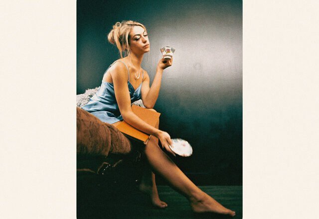 Sandy Marie - I Look Better In Your Clothes, Pop music genre, Nagamag Magazine