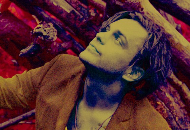 Elron Gardy - Drug Store, Pop music genre, Nagamag Magazine