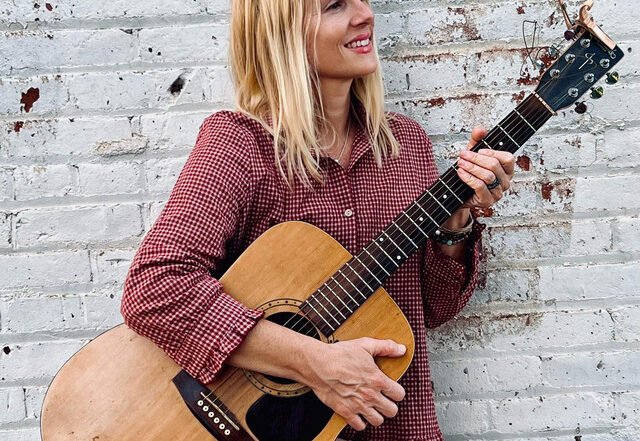 Lisa Selle - Totally Yodelly, Rock music genre, Nagamag Magazine