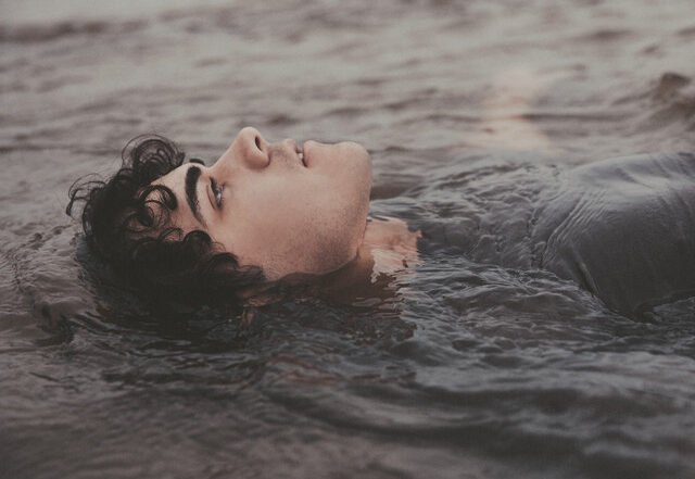 Alexander Stewart - I'm Trying, Pop music genre, Nagamag Magazine