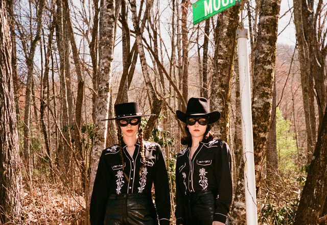 Bad Flamingo - Mountain Road, Rock music genre, Nagamag Magazine