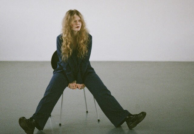 Roos Meijer - Stuck In The Night, Pop music genre, Nagamag Magazine