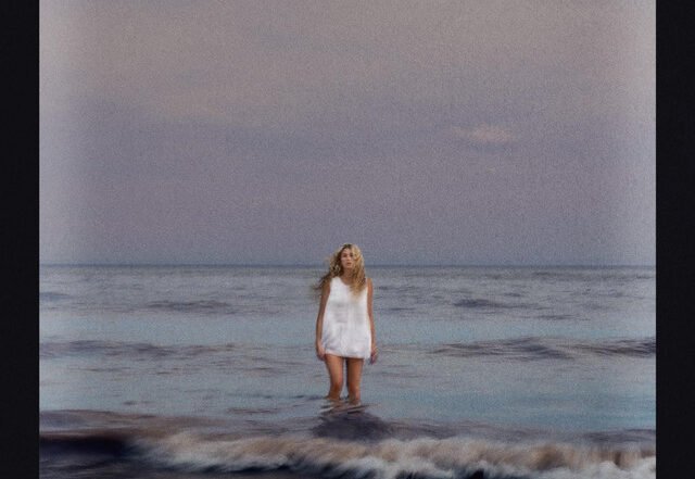 Ashley Elle - Heavy, Heavy, Heavy, Pop music genre, Nagamag Magazine