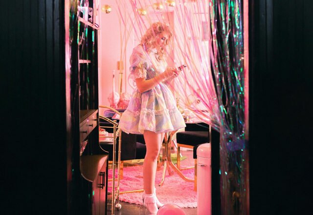 Maddie Ettrich - Party Favor, Pop music genre, Nagamag Magazine