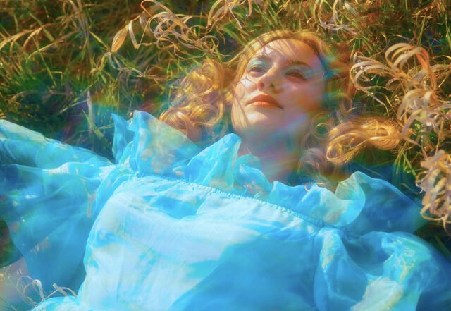 Hannah Telle - Kiss the Dew | Pop music review, Pop music genre, Nagamag Magazine