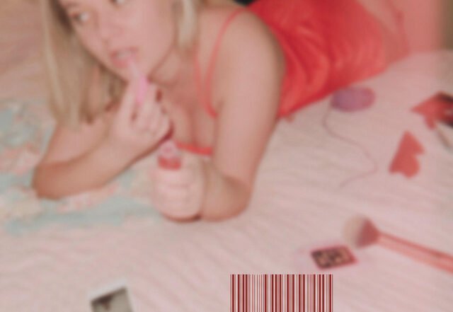 Emma Mcdonald - I'm Bored | Pop music review, Pop music genre, Nagamag Magazine