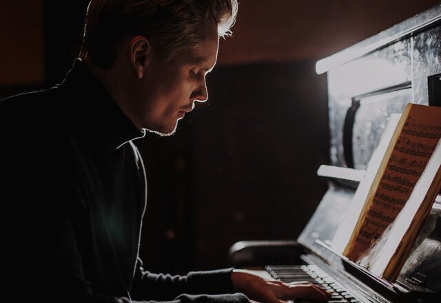 A. Blomqvist - Parallel | Neoclassical music review, Neoclassical music genre, Nagamag Magazine