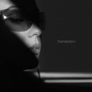 anna-vee-honesty-pop-album-cover-nagamag-music-magazine Single Review: ANNA VEE – Honesty | Listen to Pop