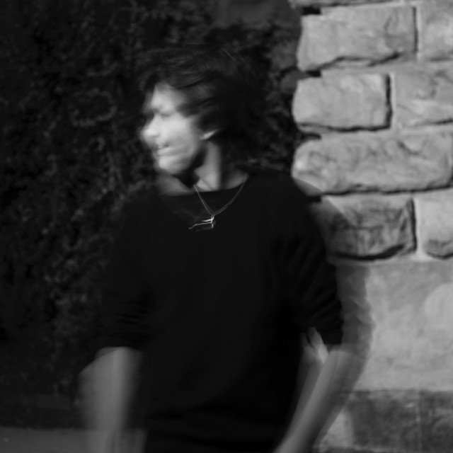 simon-cave-pop-album-cover-nagamag-music-magazine Release Critique: “CAVE” by Simón | Pop Review